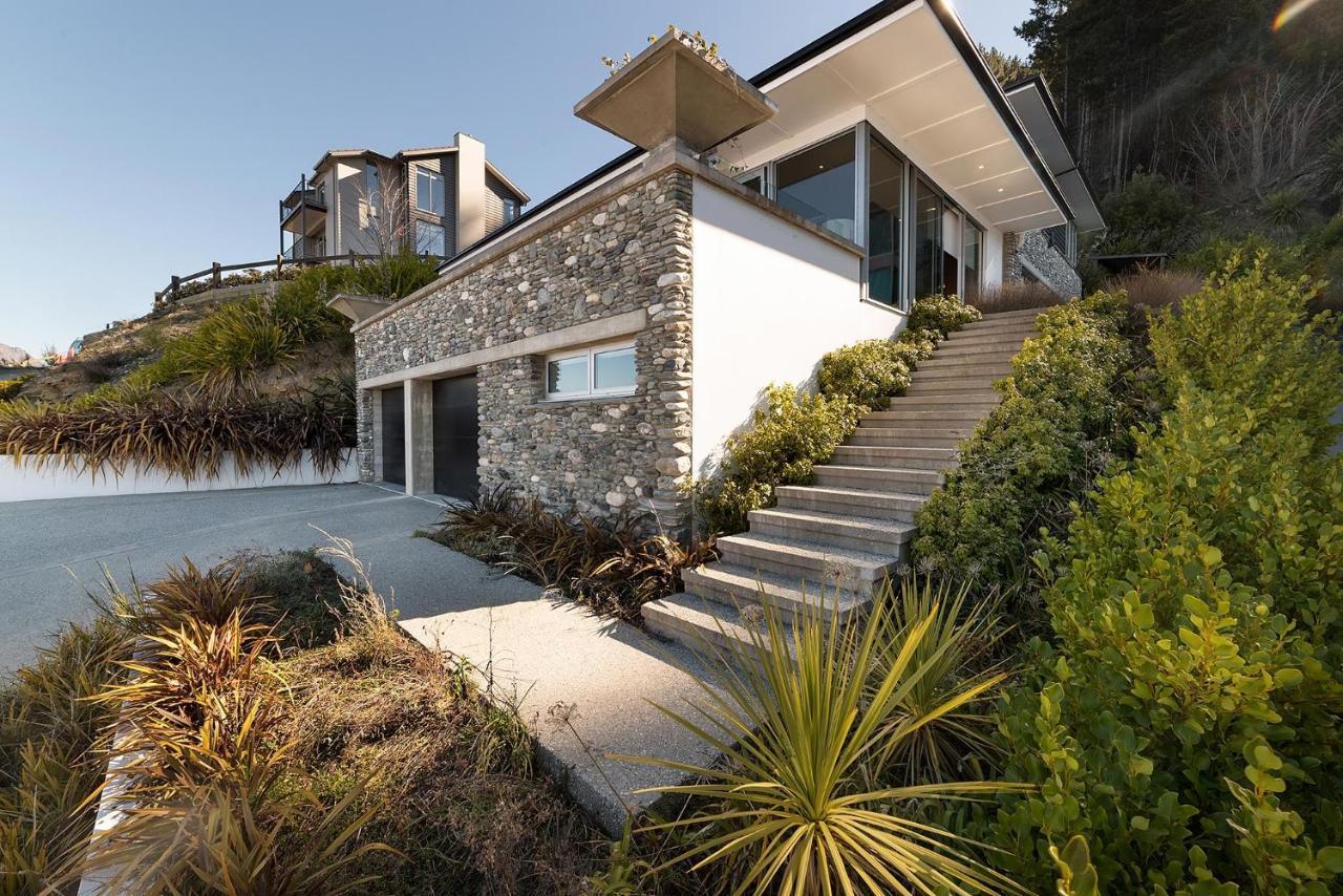 Luxe Home On The Hill Queenstown Exterior photo