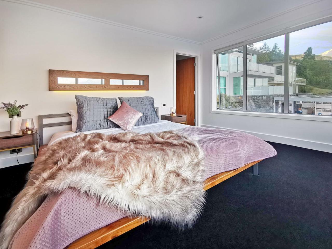 Luxe Home On The Hill Queenstown Exterior photo